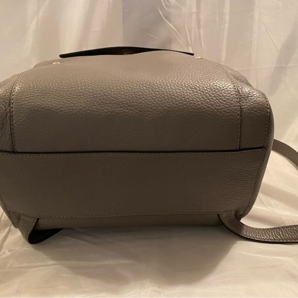 Kate Spade Hamilton Heights Cody, in hare grey, with tags. In good condition. - Picture 4 of 7